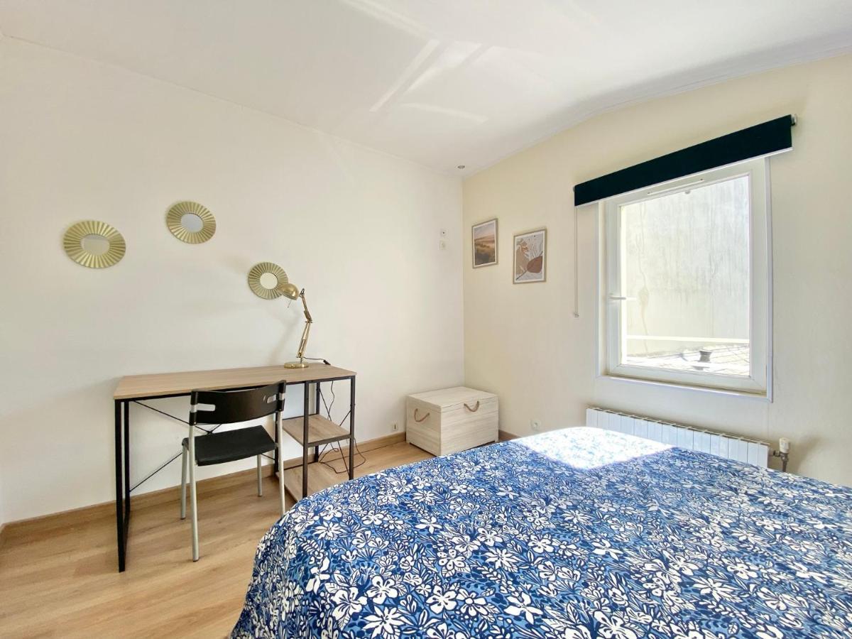 カンペールLe St Marc - Theatre De Cornouaille - Wifi - Parking Prive - Entree Autonomeアパートメント エクステリア 写真